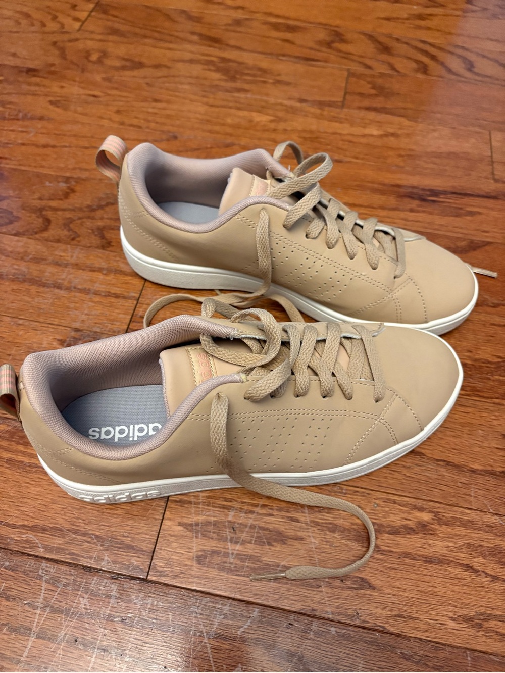 Adidas Women’s Advantage Sneakers – Beige/Tan – Size 8